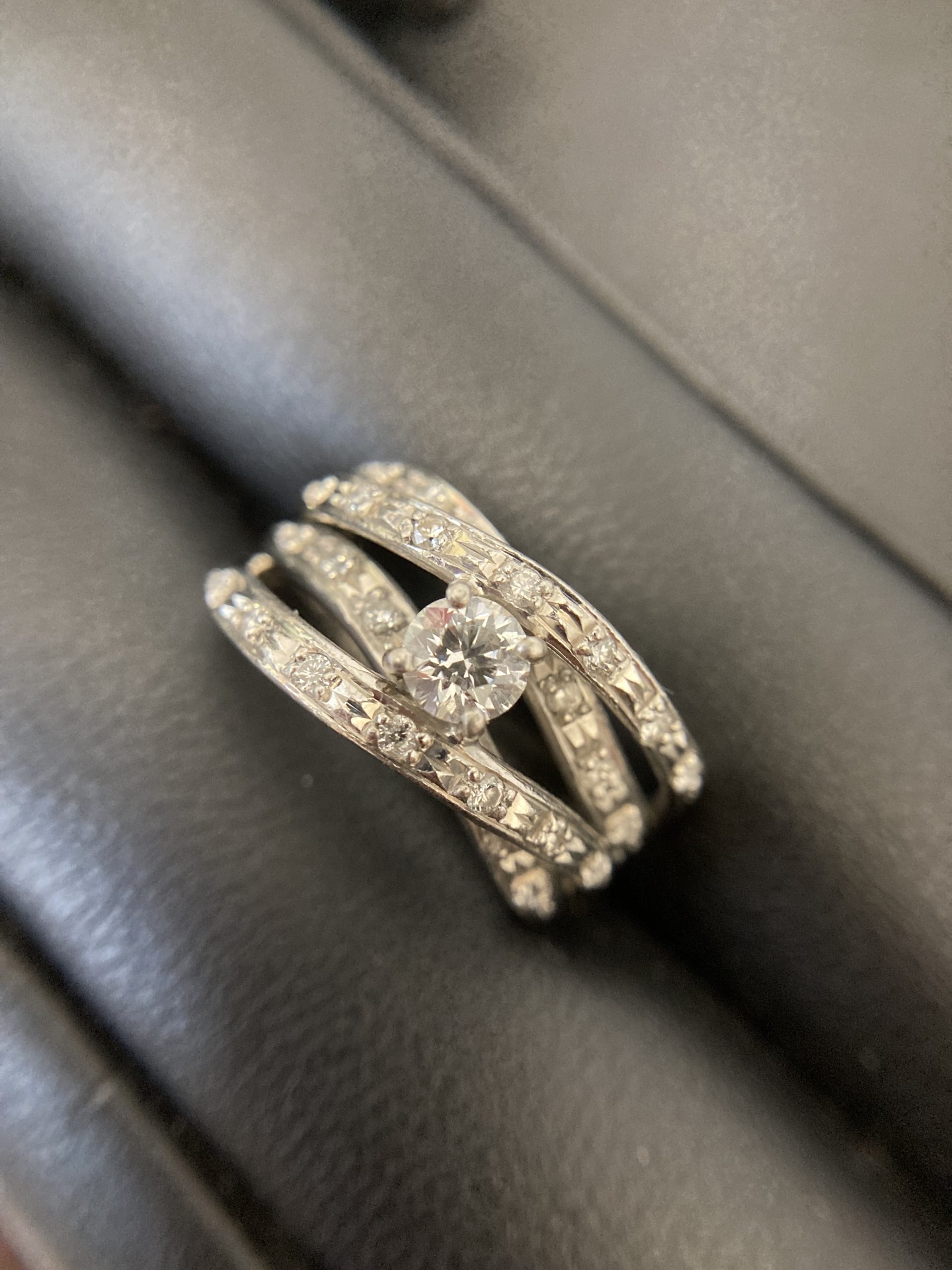 プラチナダイヤリングをお買取りさせて頂きました♪