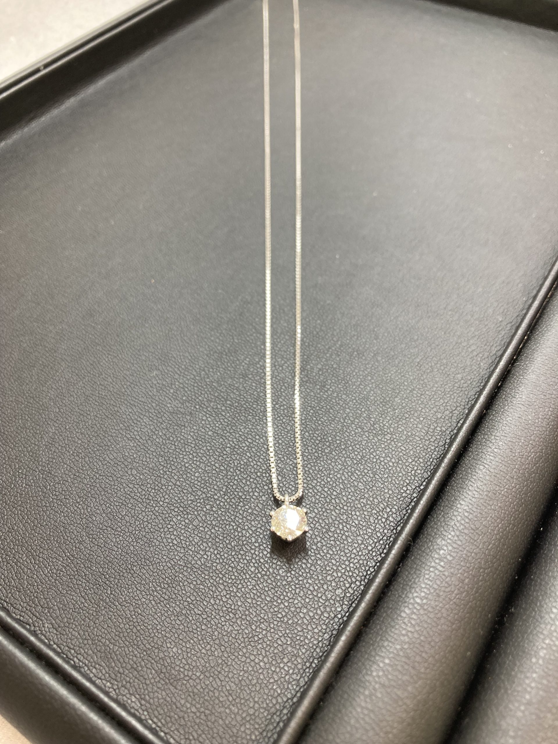 大粒ダイヤネックレスをお買取させて頂きました！