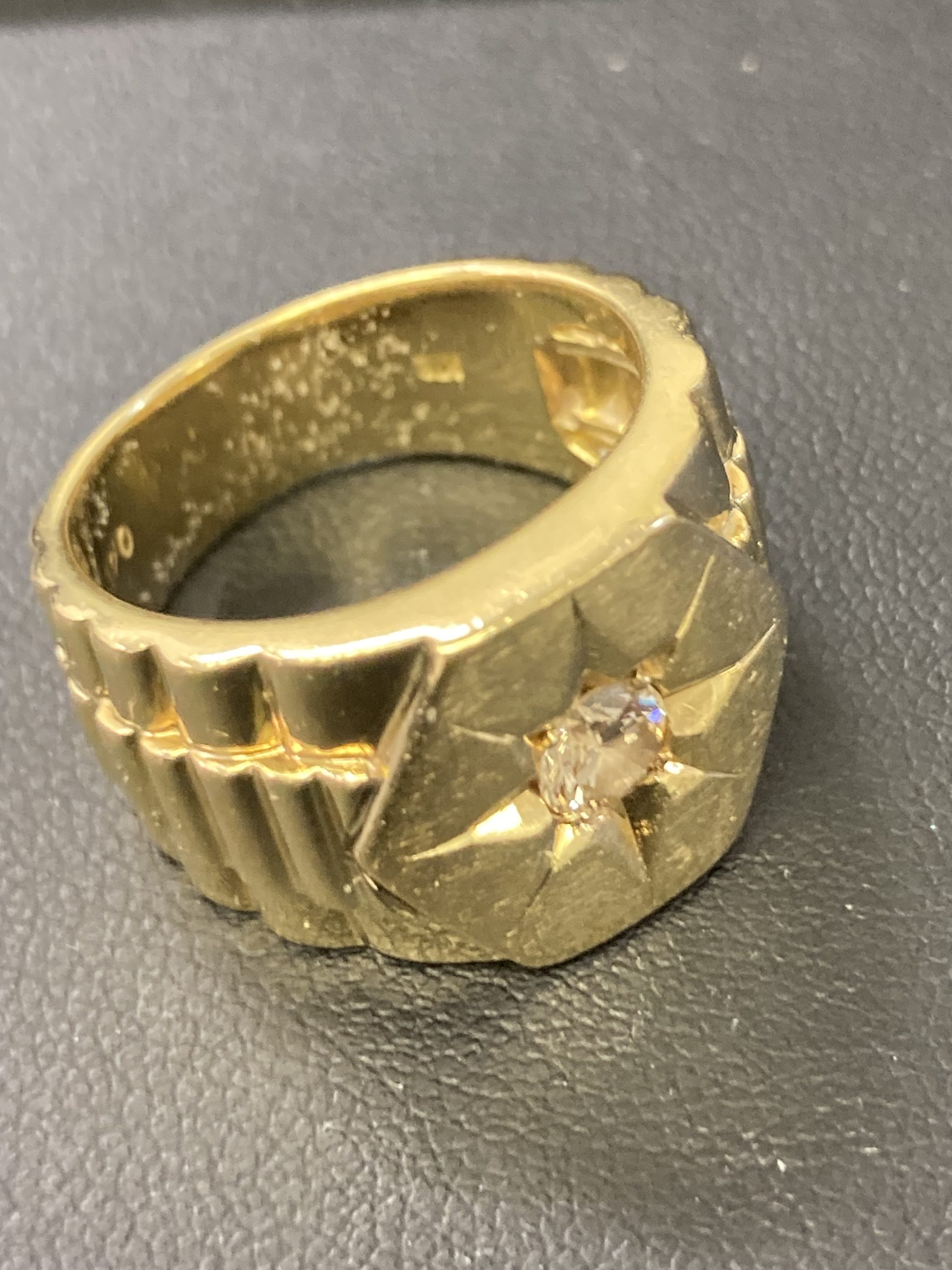 豪華な指輪をお買取させて頂きました!