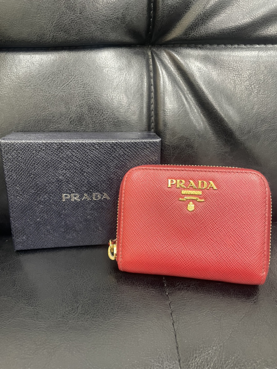 プラダのお財布♡