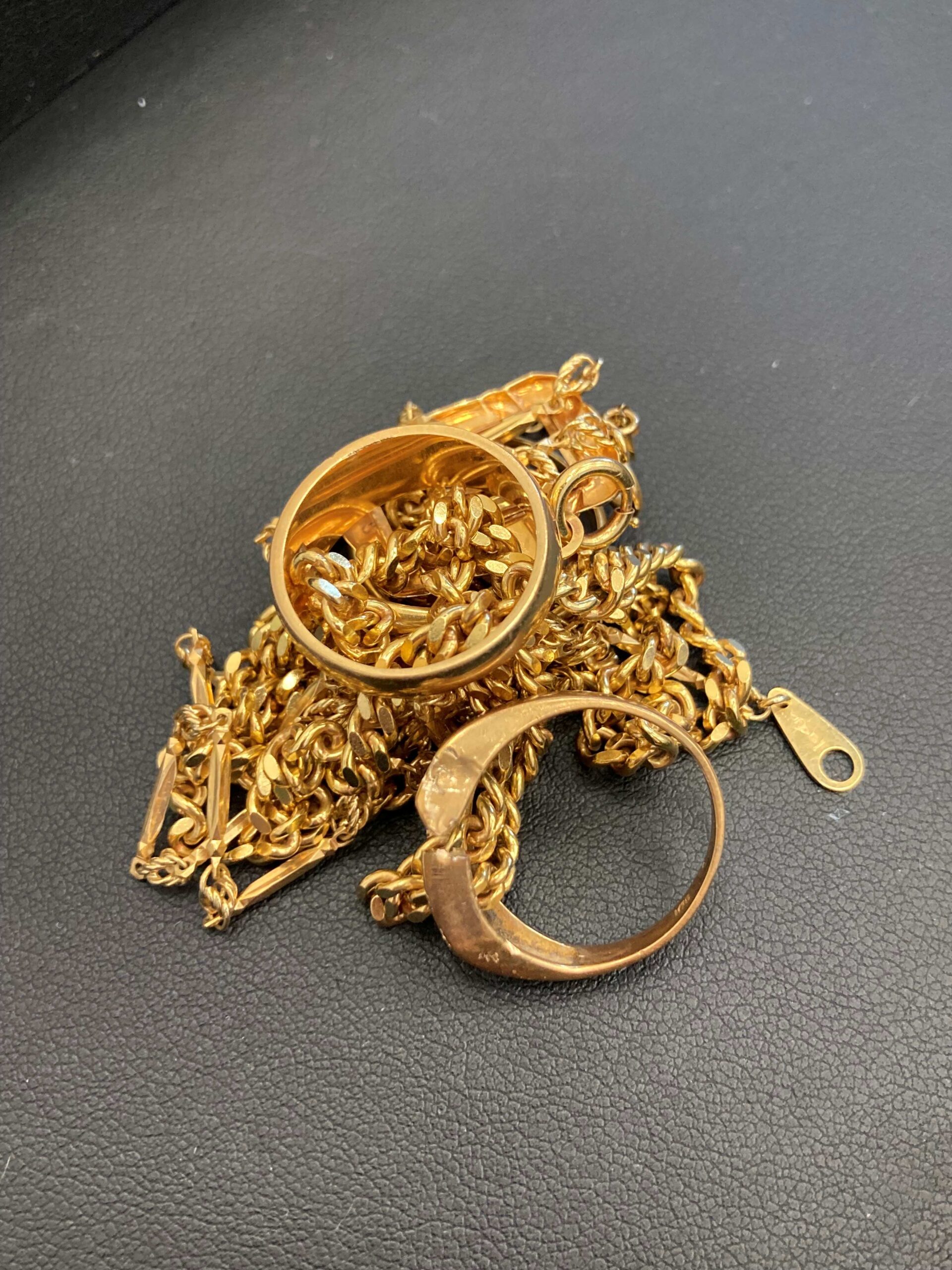 K18アクセサリーをお買取させて頂きました♪